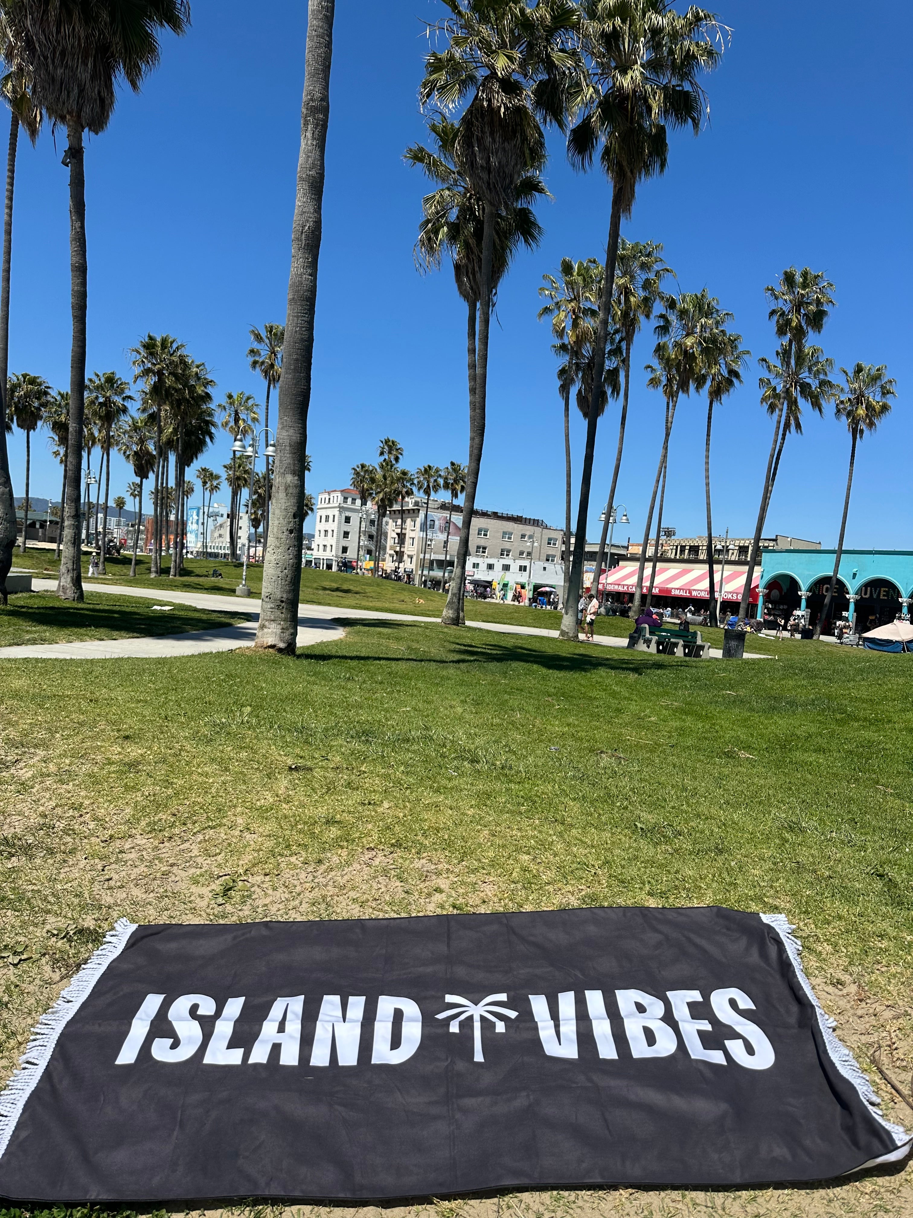 Black Sand-Free Beach Towel