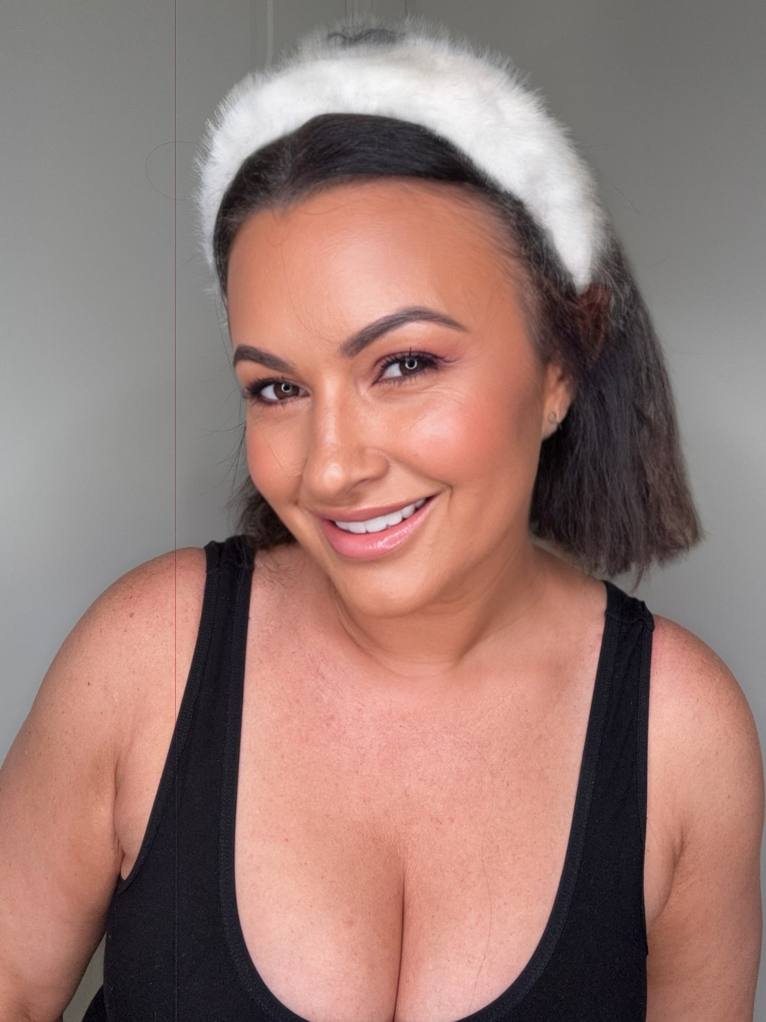 Fluffy Beauty Headband - Cream