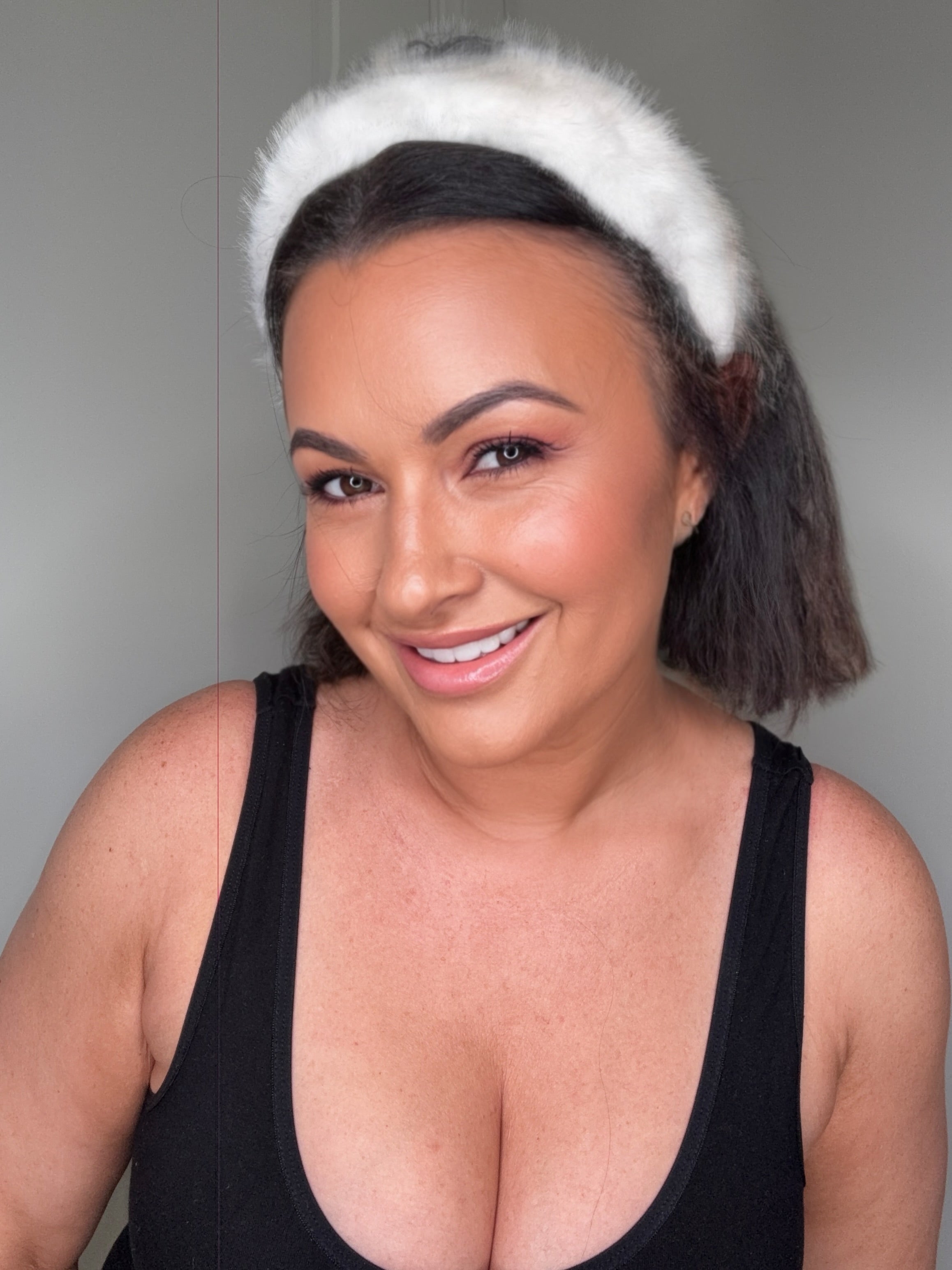 Fluffy Beauty Headband - Cream