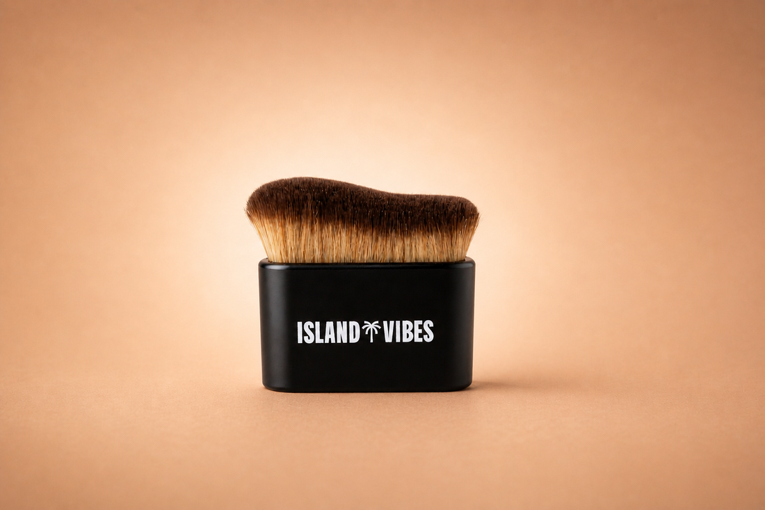 Island Vibes Blur Me blending brush for self tan